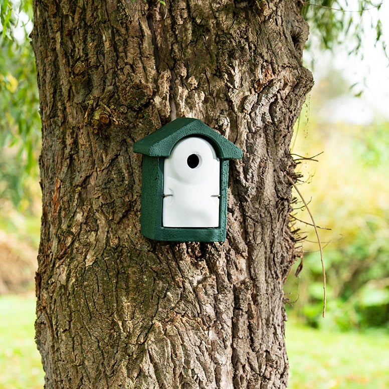 Nistkasten am Baum