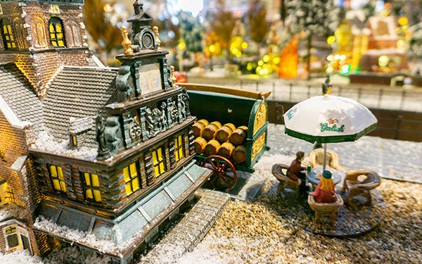 De kerstminiaturen afdeling is open!